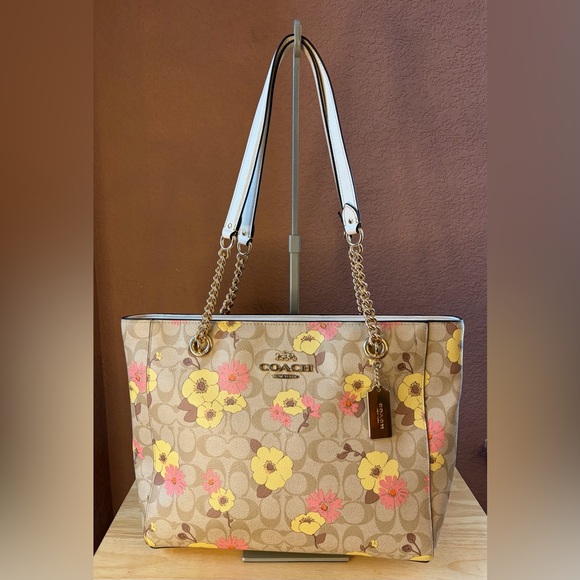 Coach Handbags - Coach Floral Signature Cammie Chain Tote | Spring Print | EUC
